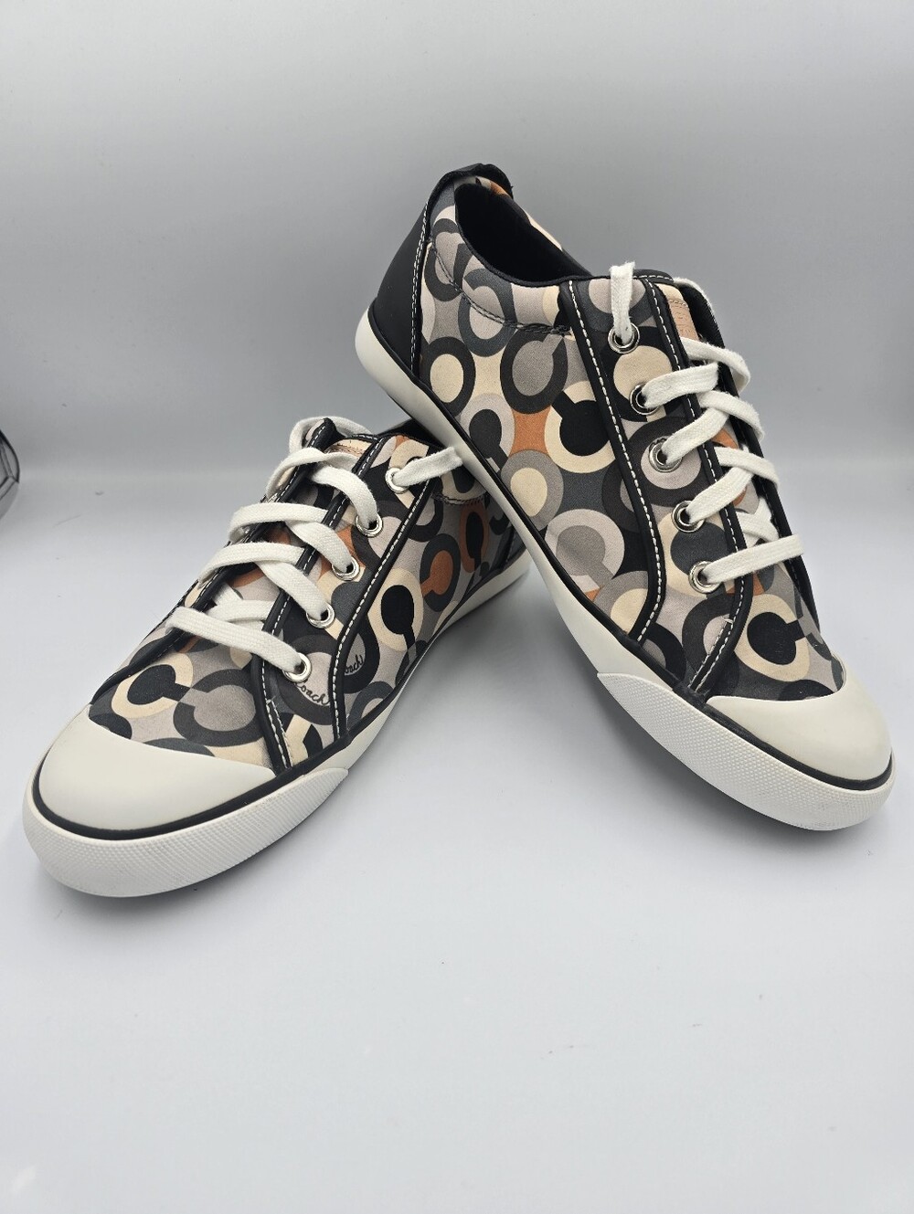 COACH A1372 Barrett Low Top Sneakers Size 11B Op Art Lace Up Black Orange Grey